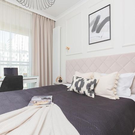 Mennica Residence Central Apartment By Renters Prestige วอร์ซอ ภายนอก รูปภาพ