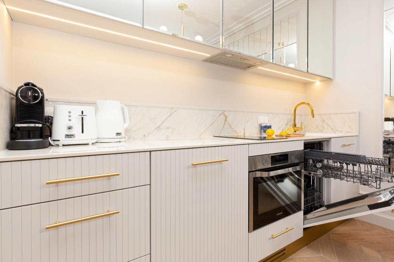 Mennica Residence Central Apartment By Renters Prestige วอร์ซอ ภายนอก รูปภาพ