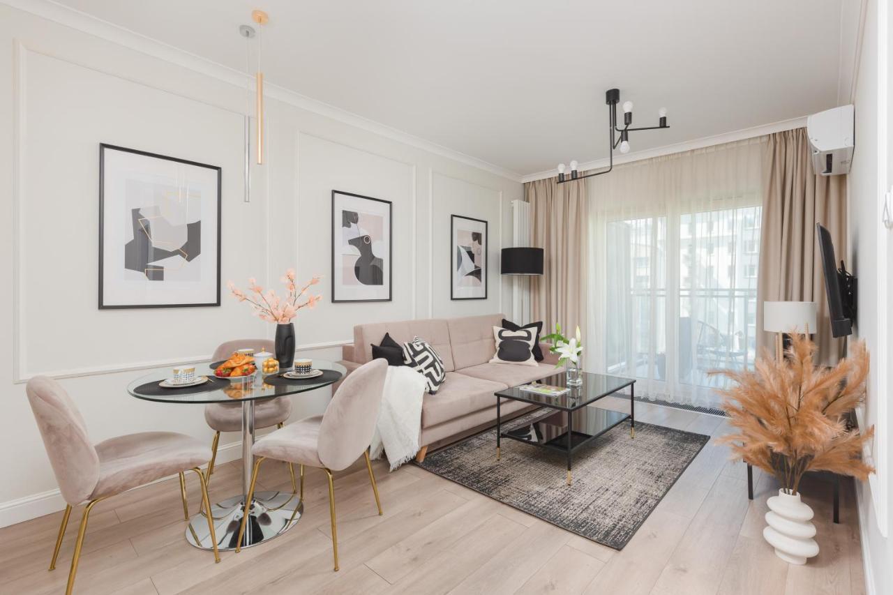 Mennica Residence Central Apartment By Renters Prestige วอร์ซอ ภายนอก รูปภาพ