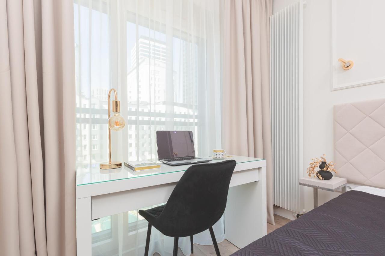 Mennica Residence Central Apartment By Renters Prestige วอร์ซอ ภายนอก รูปภาพ