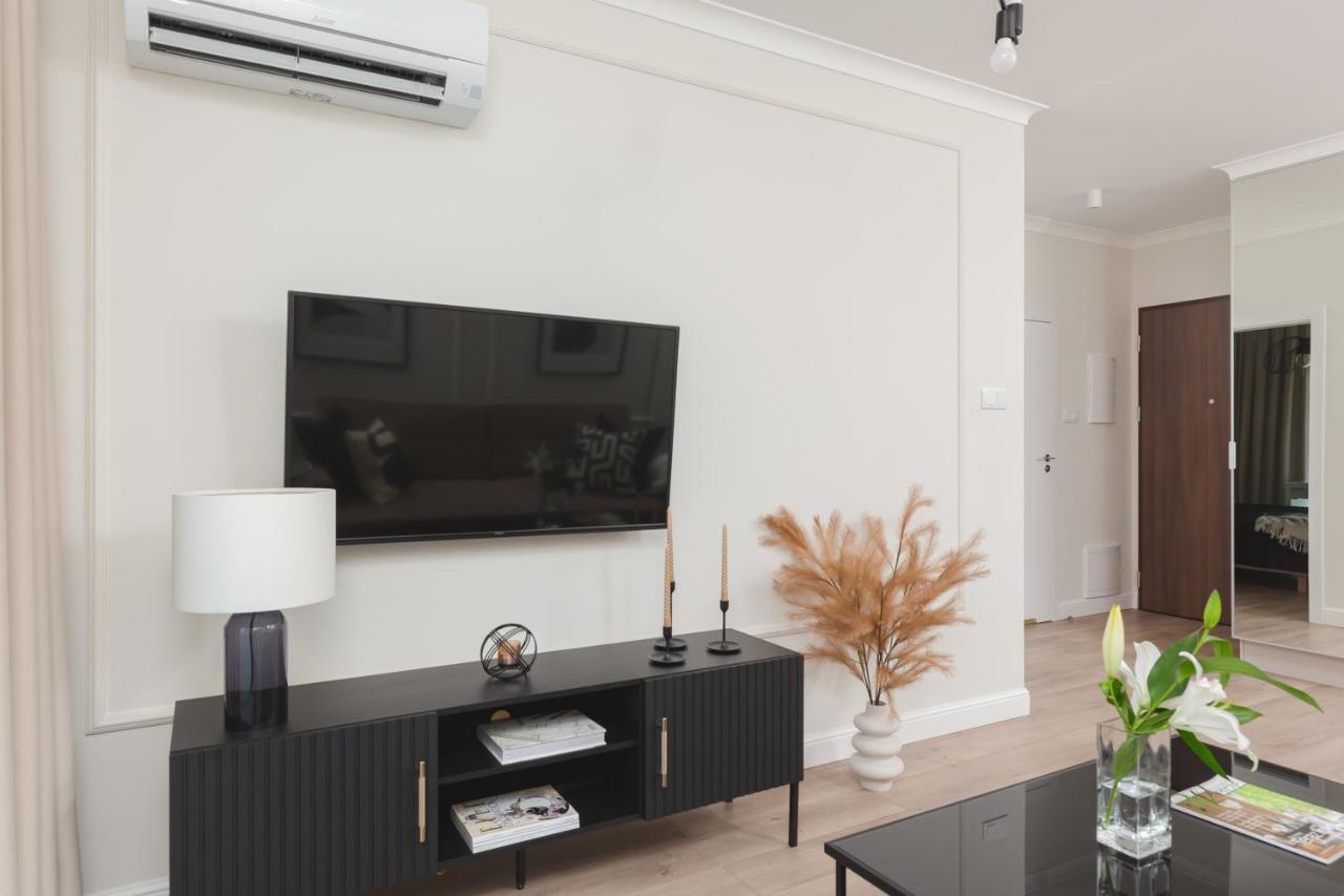 Mennica Residence Central Apartment By Renters Prestige วอร์ซอ ภายนอก รูปภาพ
