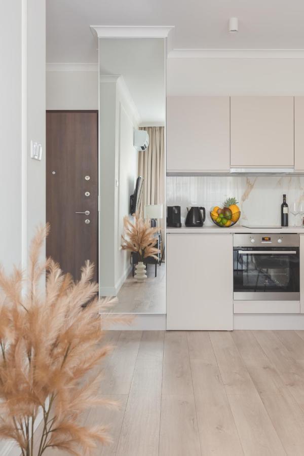 Mennica Residence Central Apartment By Renters Prestige วอร์ซอ ภายนอก รูปภาพ